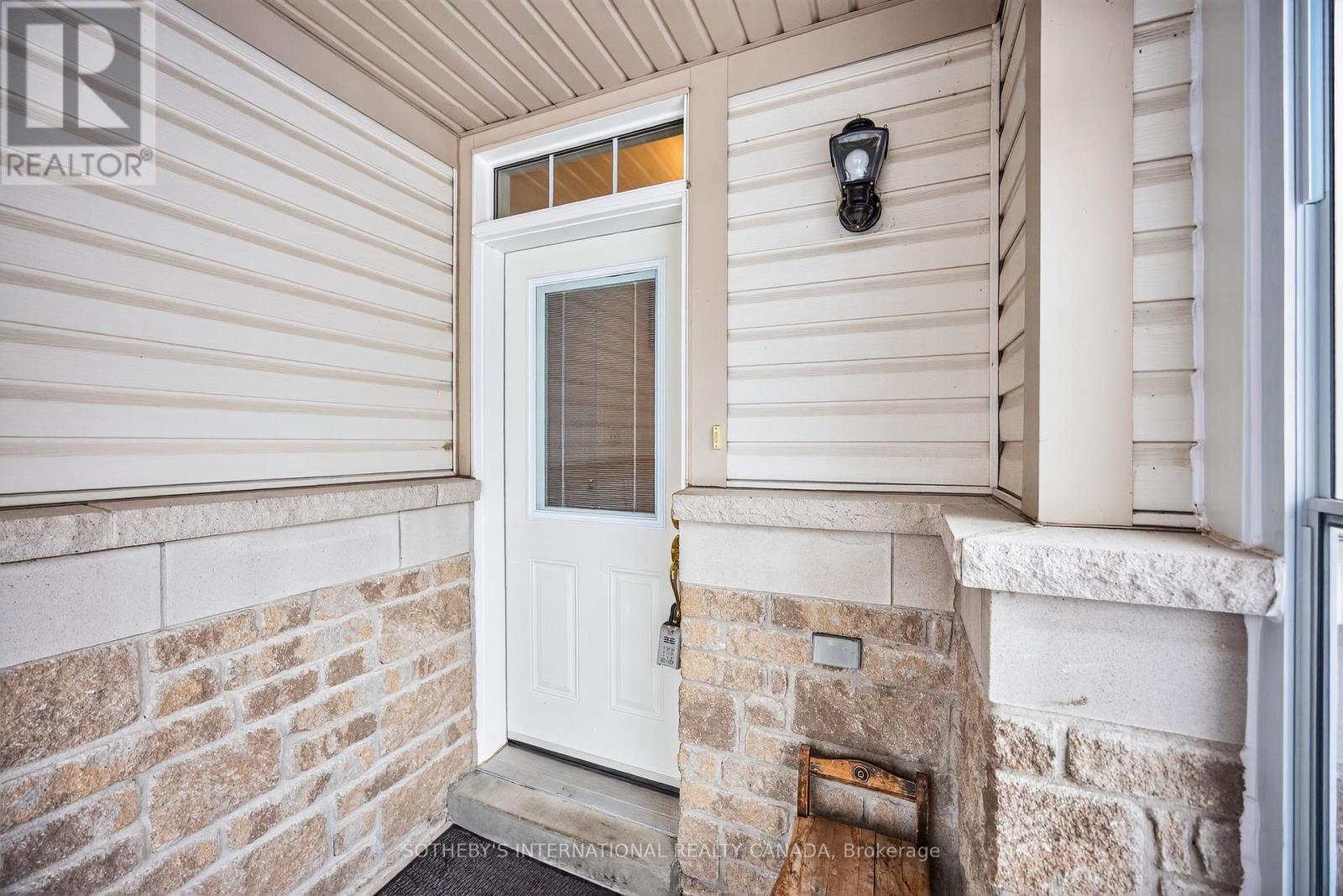 19 Grand Poplar Lane, Wasaga Beach, Ontario  L9Z 0C7 - Photo 5 - S12541640