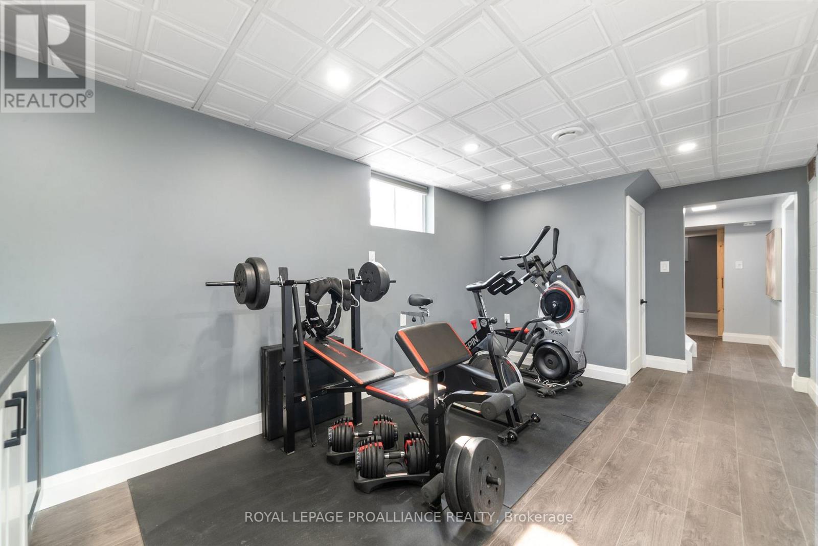 206 Elmwood Drive, Belleville, Ontario  K8N 4Z4 - Photo 29 - X12541850