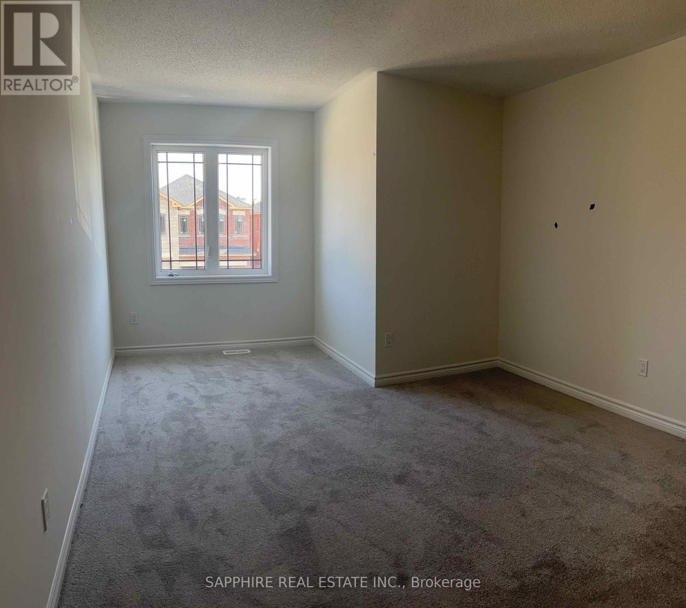 25 Huntsworth Avenue, Thorold, Ontario  L2V 0N2 - Photo 19 - X12426827