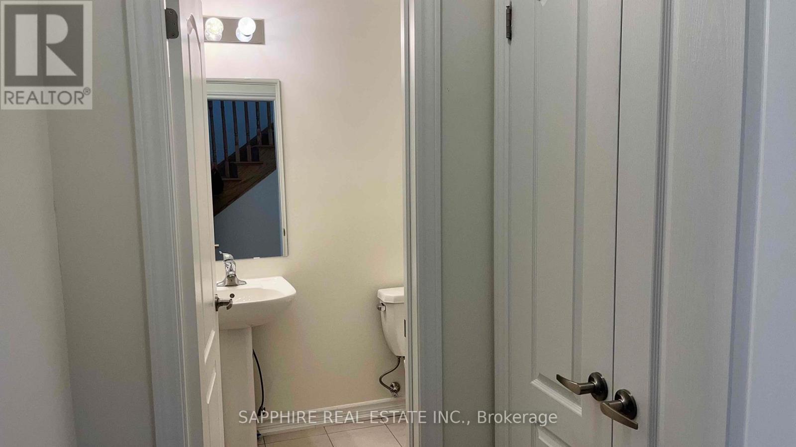 25 Huntsworth Avenue, Thorold, Ontario  L2V 0N2 - Photo 11 - X12426827