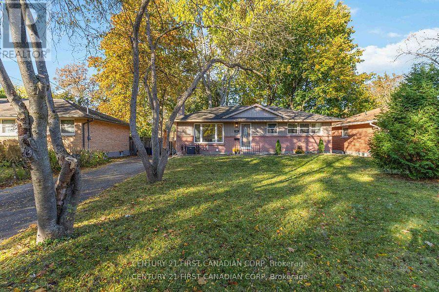 441 Belvedere Avenue, London South, Ontario  N6K 2R1 - Photo 3 - X12541890