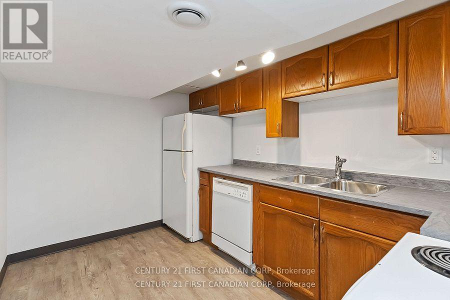 441 Belvedere Avenue, London South, Ontario  N6K 2R1 - Photo 36 - X12541890