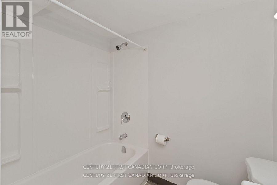 441 Belvedere Avenue, London South, Ontario  N6K 2R1 - Photo 39 - X12541890