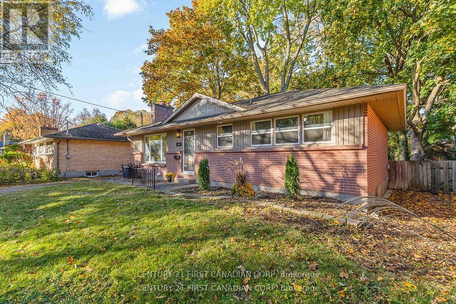 441 Belvedere Avenue, London South, Ontario  N6K 2R1 - Photo 5 - X12541890
