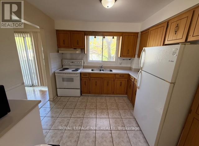 6542 Burwood Avenue, Niagara Falls, Ontario  L2H 1Z7 - Photo 2 - X12541922