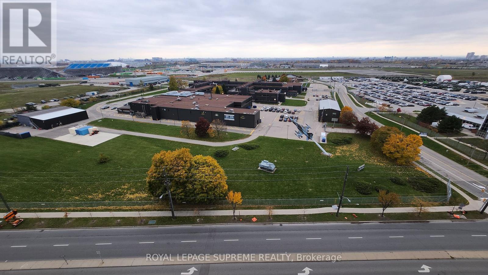 Lph15 - 1100 Sheppard Avenue W, Toronto, Ontario  M3K 0E4 - Photo 17 - W12541634