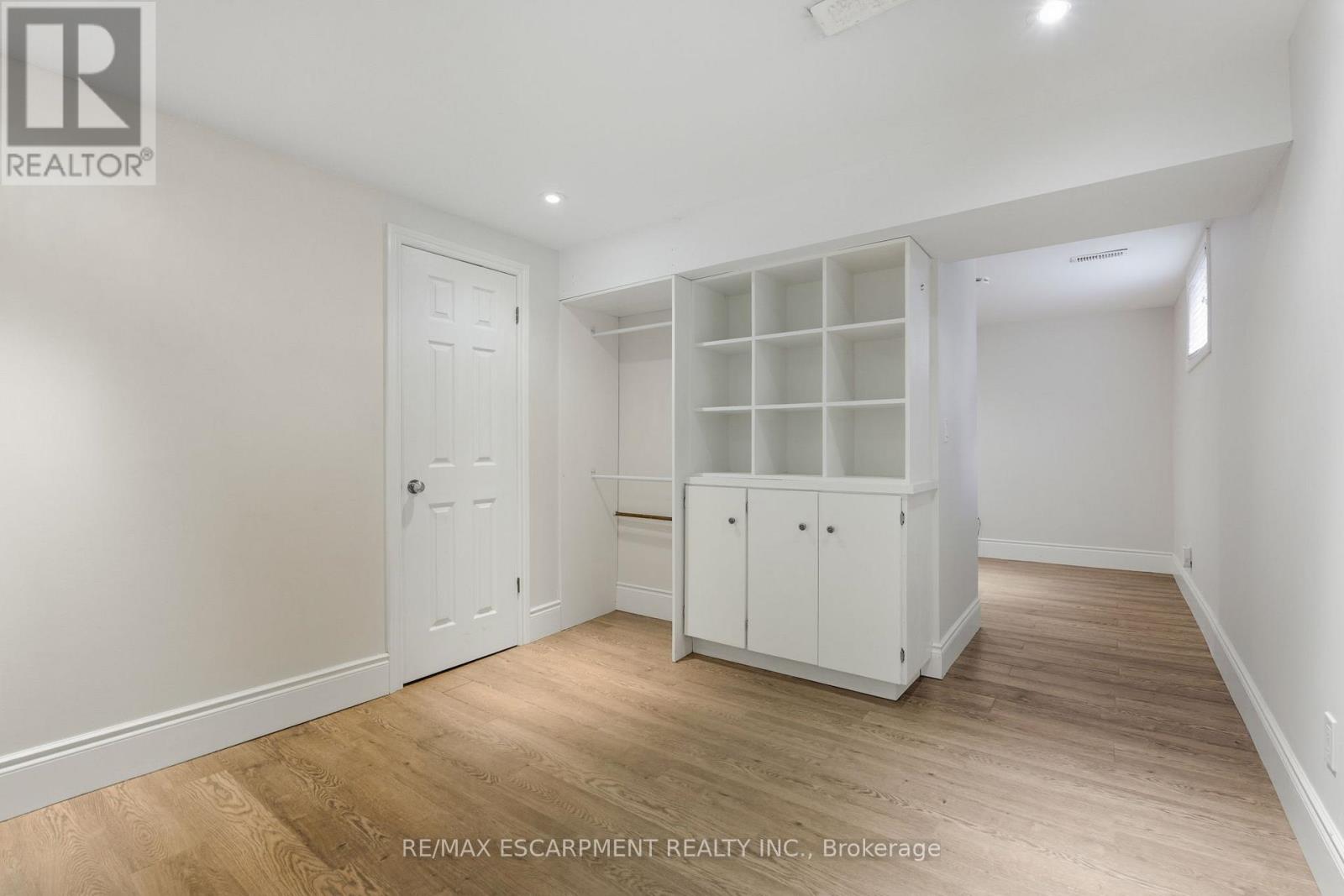 Lower - 2165 Fairchild Boulevard, Burlington, Ontario  L7P 3P6 - Photo 13 - W12541642