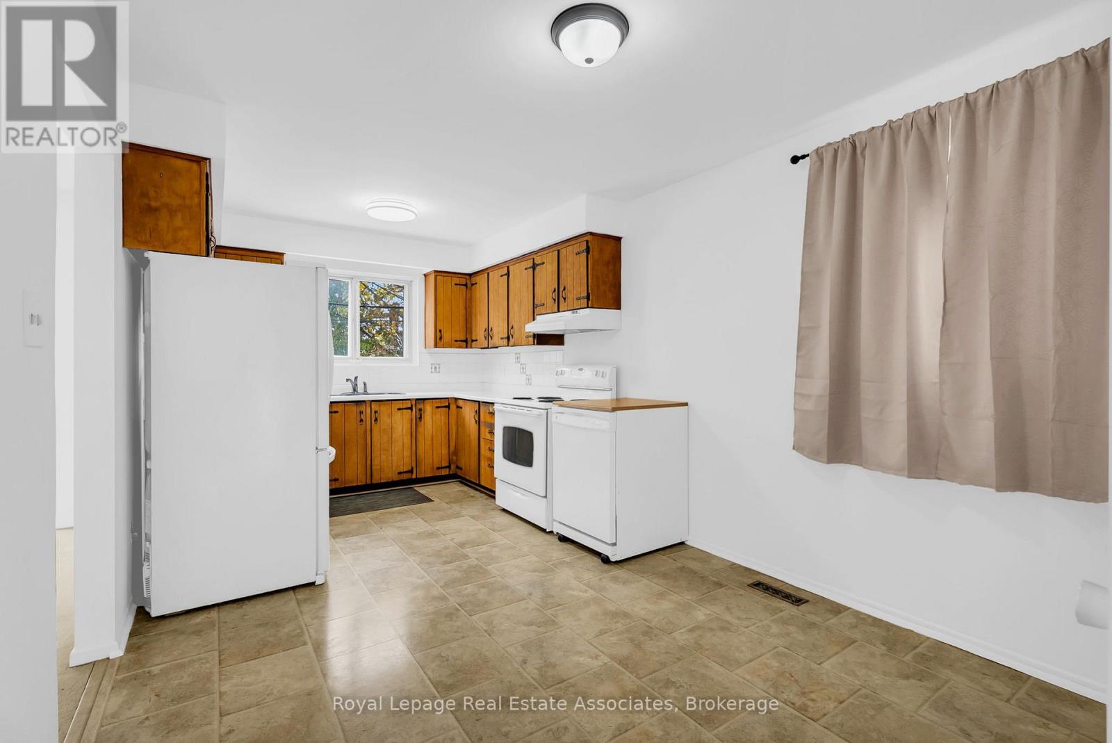 97 Bruce Beer Drive, Brampton, Ontario  L6V 2Z7 - Photo 15 - W12541662