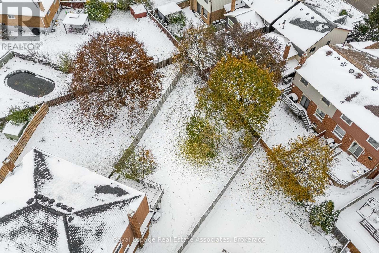 97 Bruce Beer Drive, Brampton, Ontario  L6V 2Z7 - Photo 3 - W12541662