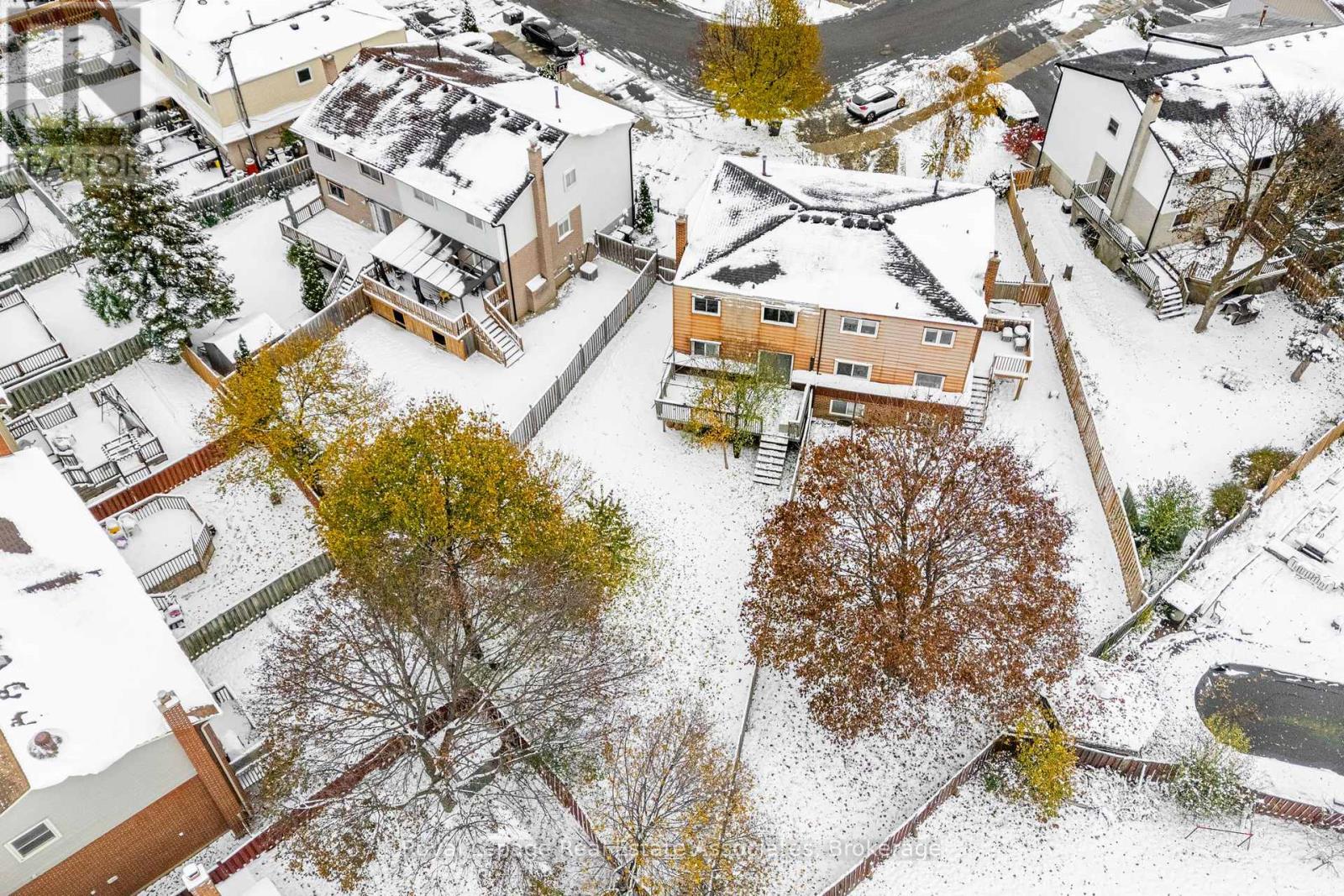 97 Bruce Beer Drive, Brampton, Ontario  L6V 2Z7 - Photo 4 - W12541662