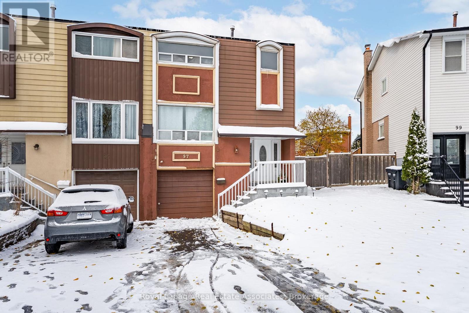 97 Bruce Beer Drive, Brampton, Ontario  L6V 2Z7 - Photo 5 - W12541662