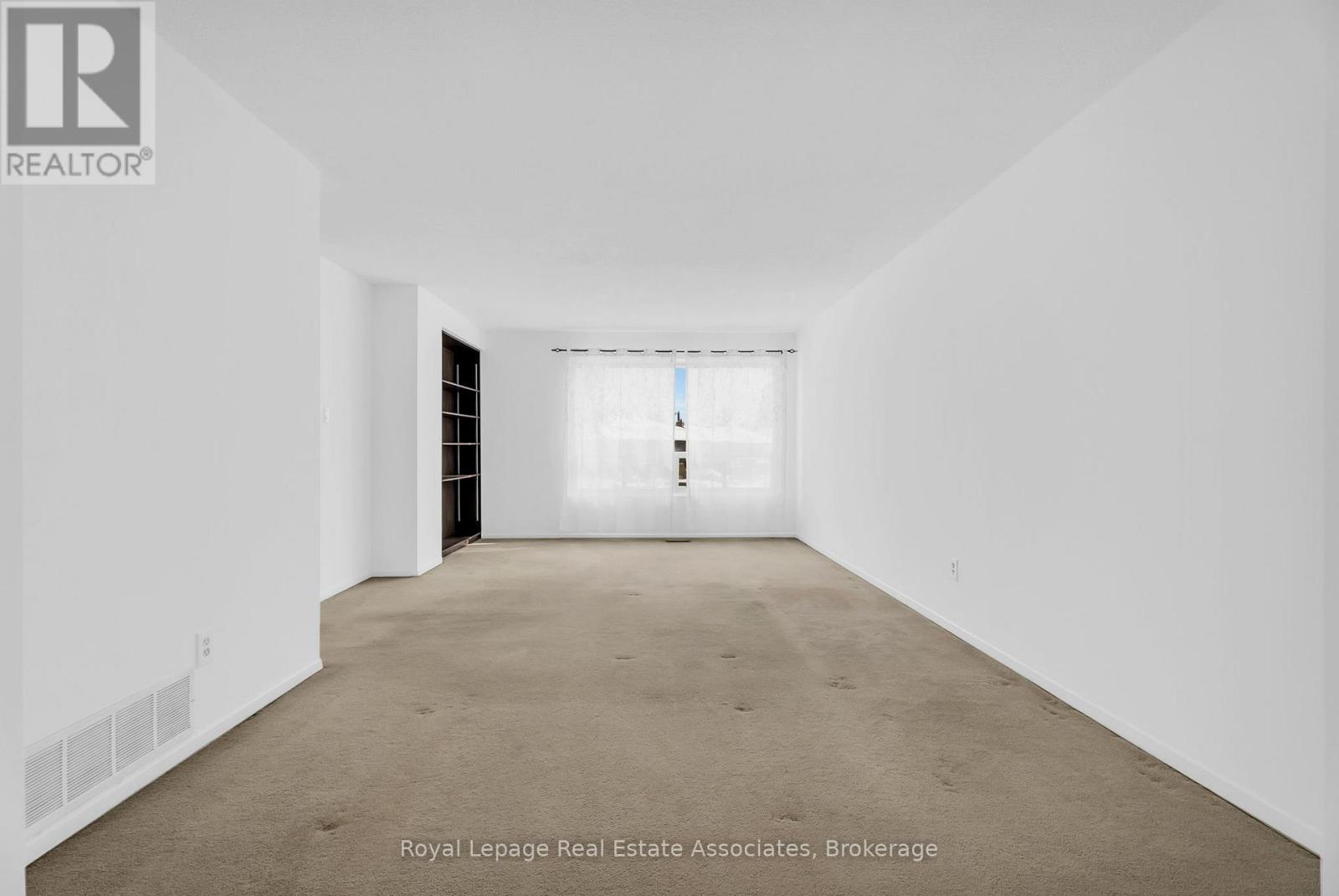 97 Bruce Beer Drive, Brampton, Ontario  L6V 2Z7 - Photo 9 - W12541662