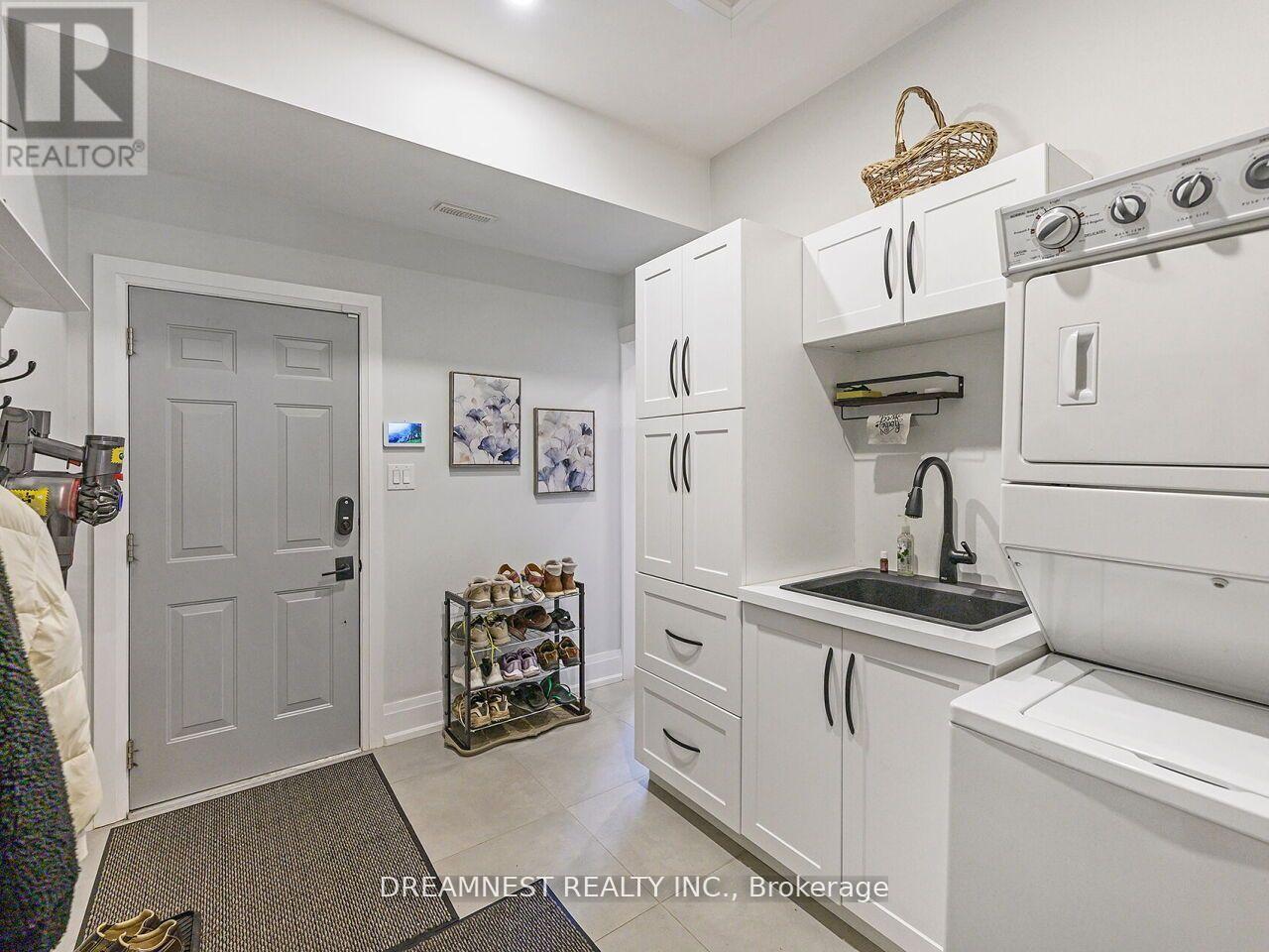 11132 Mcfarland Court, Milton, Ontario  L0P 1B0 - Photo 15 - W12541690