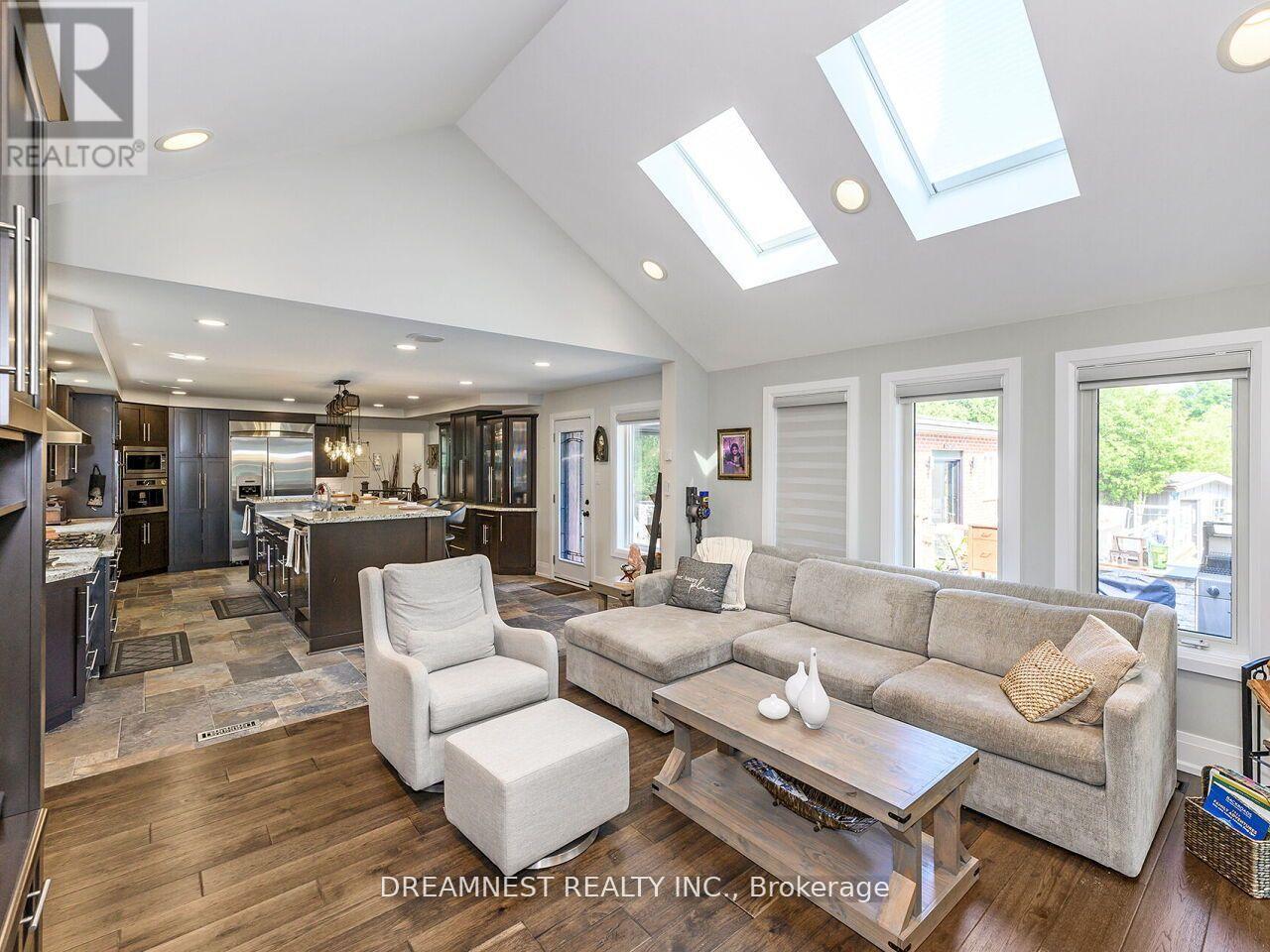 11132 Mcfarland Court, Milton, Ontario  L0P 1B0 - Photo 25 - W12541690