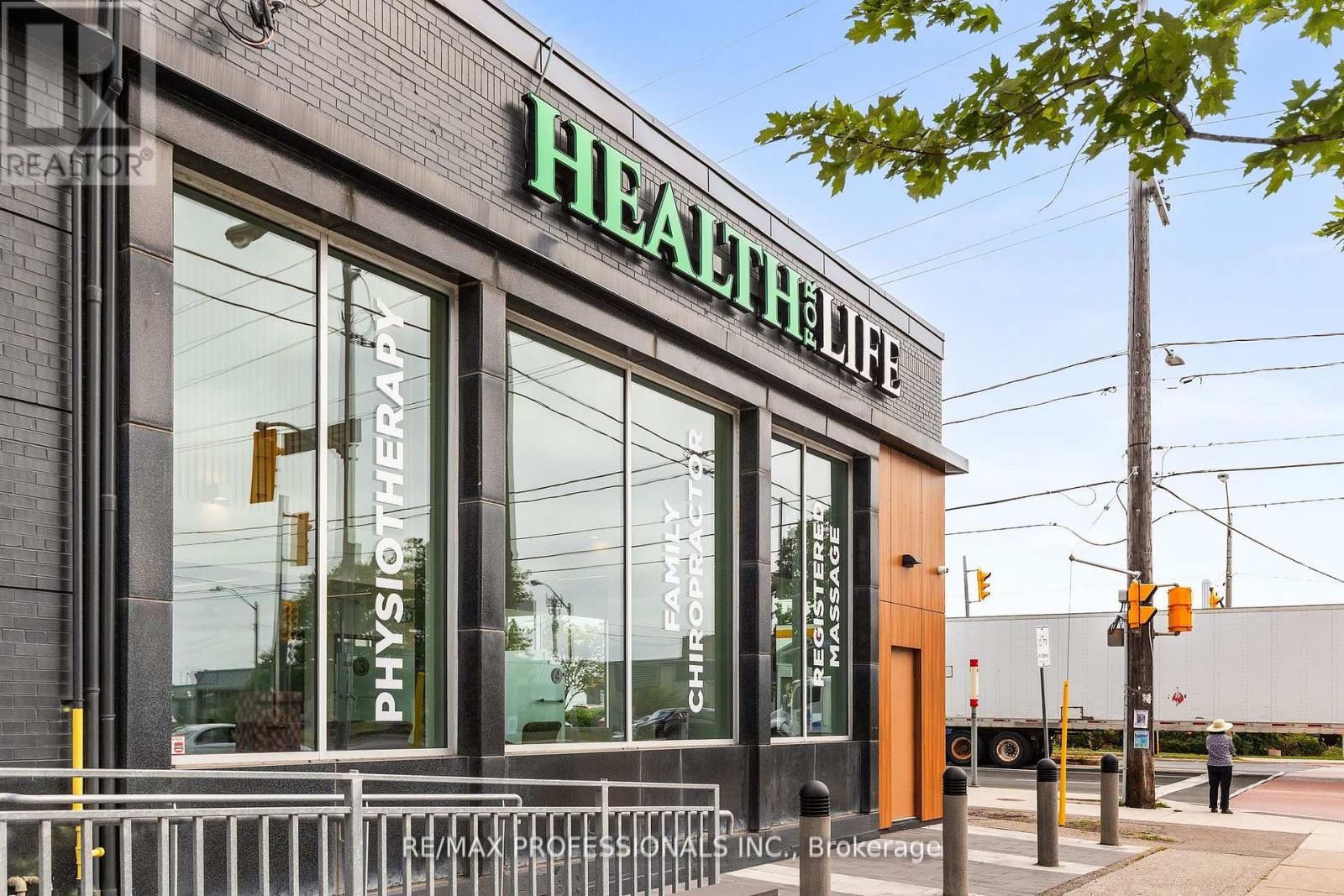 2nd Floor - 430 Browns Line, Toronto, Ontario  M8W 3T9 - Photo 6 - W12541730