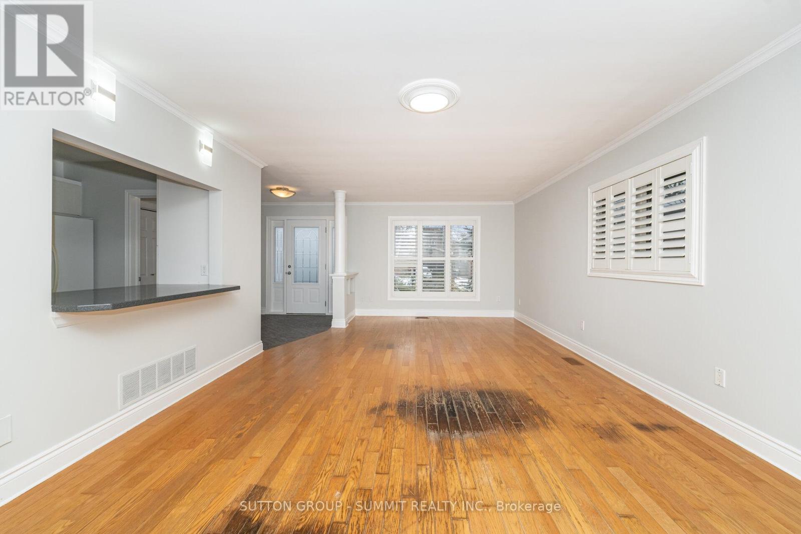 3018 Dalehurst Drive, Mississauga, Ontario  L5N 6M8 - Photo 12 - W12541750