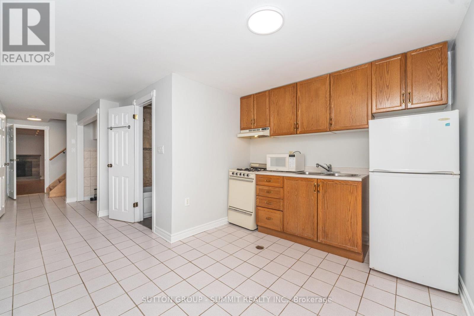 3018 Dalehurst Drive, Mississauga, Ontario  L5N 6M8 - Photo 40 - W12541750