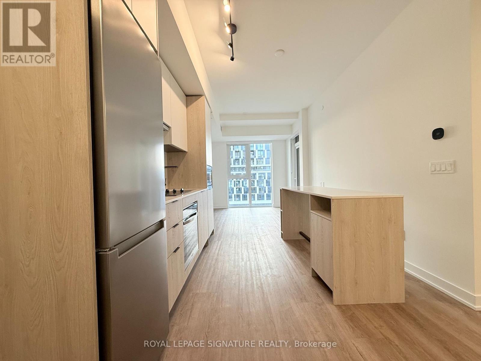 529 - 1007 The Queensway, Toronto, Ontario  M8Z 6C7 - Photo 2 - W12541754