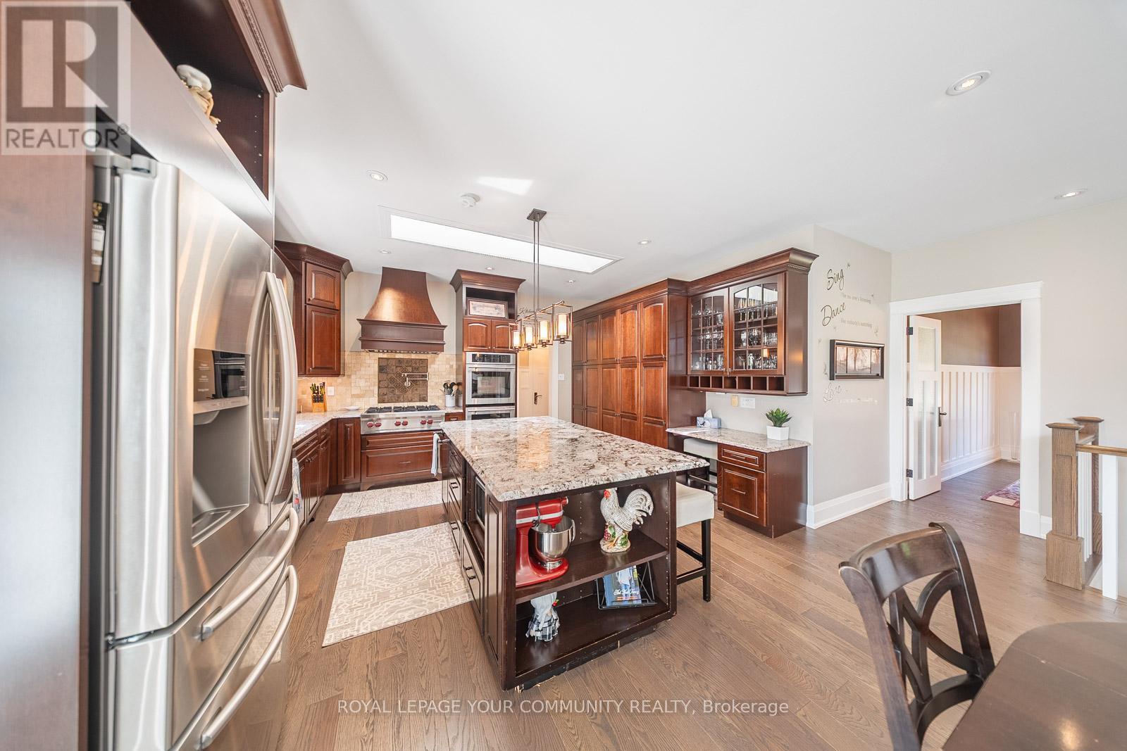 6 Creekside Court, Caledon, Ontario  L7E 0B3 - Photo 13 - W12541764