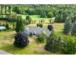 6 CREEKSIDE COURT, Caledon, Ontario