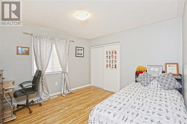 Upper - 6 Donomore Drive, Brampton, Ontario  L7A 0S8 - Photo 13 - W12541780