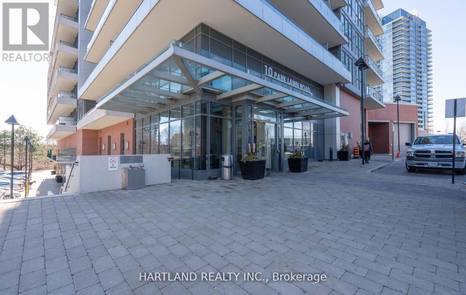 3302 - 10 PARK LAWN ROAD, Toronto, Ontario