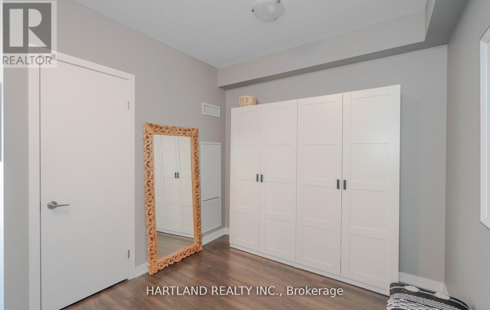 3302 - 10 Park Lawn Road, Toronto, Ontario  M8V 0H9 - Photo 10 - W12541834