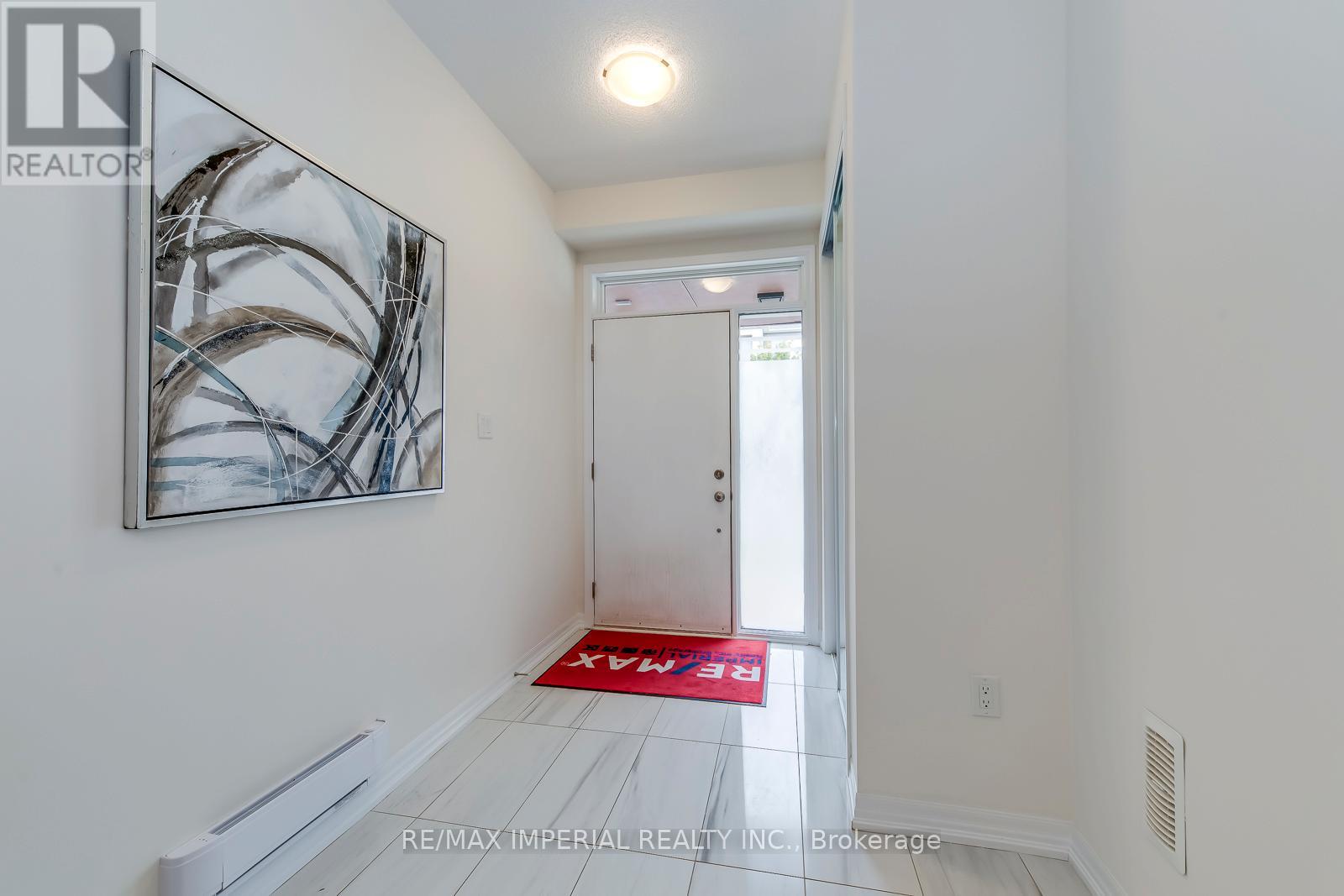 3334 Carding Mill Trail, Oakville, Ontario  L6M 1R7 - Photo 6 - W12498648