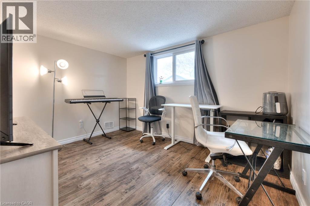 50 Old Forest Crescent, Kitchener, Ontario N2N 2A3 - Photo 30 - 40787771