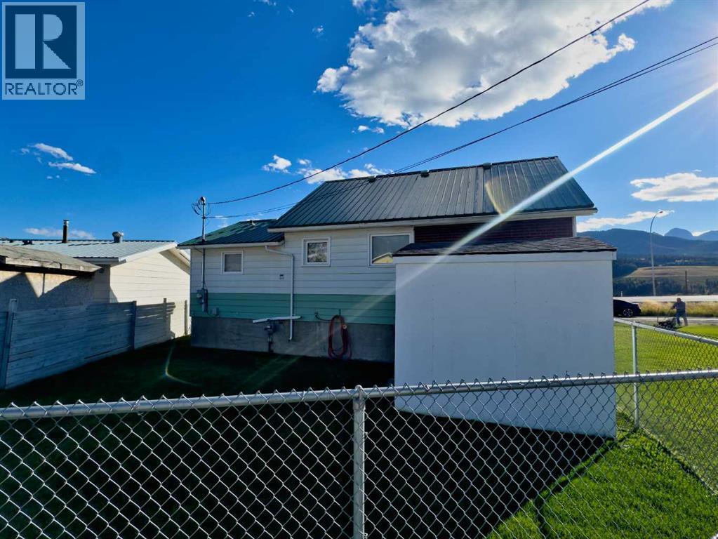 8613 18 Avenue, Coleman, Alberta  T0K 0M0 - Photo 17 - A2260376