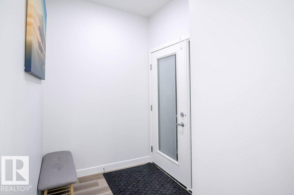 129 Paisley Gate Ga Sw, Edmonton, Alberta  T6W 4E3 - Photo 2 - E4465471