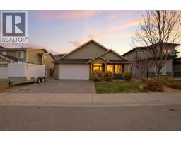 2780 BEACHMOUNT Crescent, kamloops, British Columbia