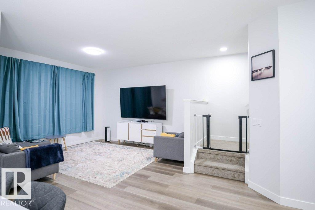 129 Paisley Gate Ga Sw, Edmonton, Alberta  T6W 4E3 - Photo 4 - E4465471