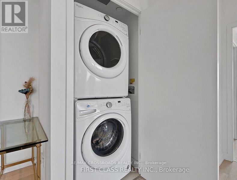 1003 - 115 Mcmahon Drive, Toronto, Ontario  M2K 0E3 - Photo 12 - C12539176