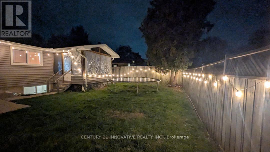 75 Pepperwood Crescent, Kitchener, Ontario  N2A 2R4 - Photo 24 - X12474419