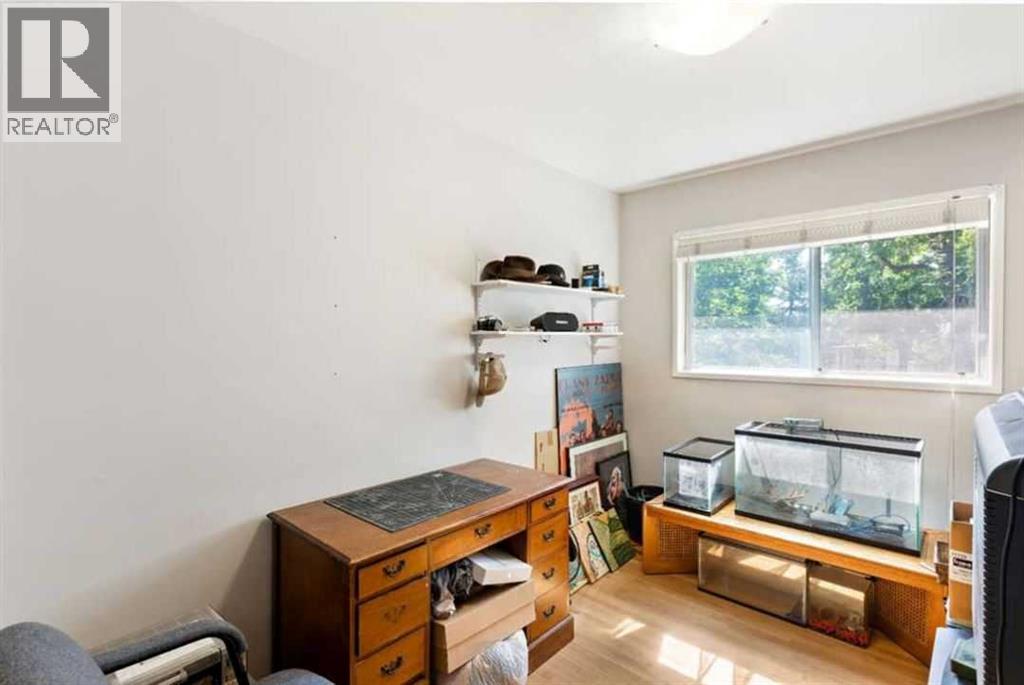 479 Northmount Drive Nw, Calgary, Alberta  T2k 3J1 - Photo 9 - A2270261