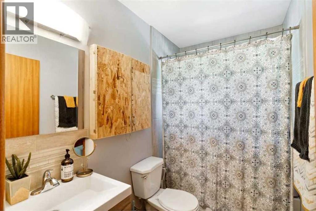 479 Northmount Drive Nw, Calgary, Alberta  T2k 3J1 - Photo 10 - A2270261