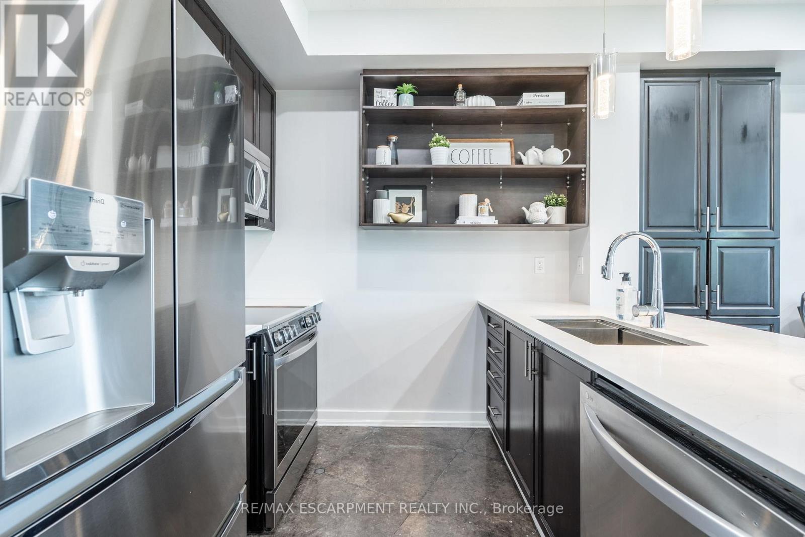 422 - 125 Shoreview Place, Hamilton, Ontario  L8E 0K3 - Photo 6 - X12541566