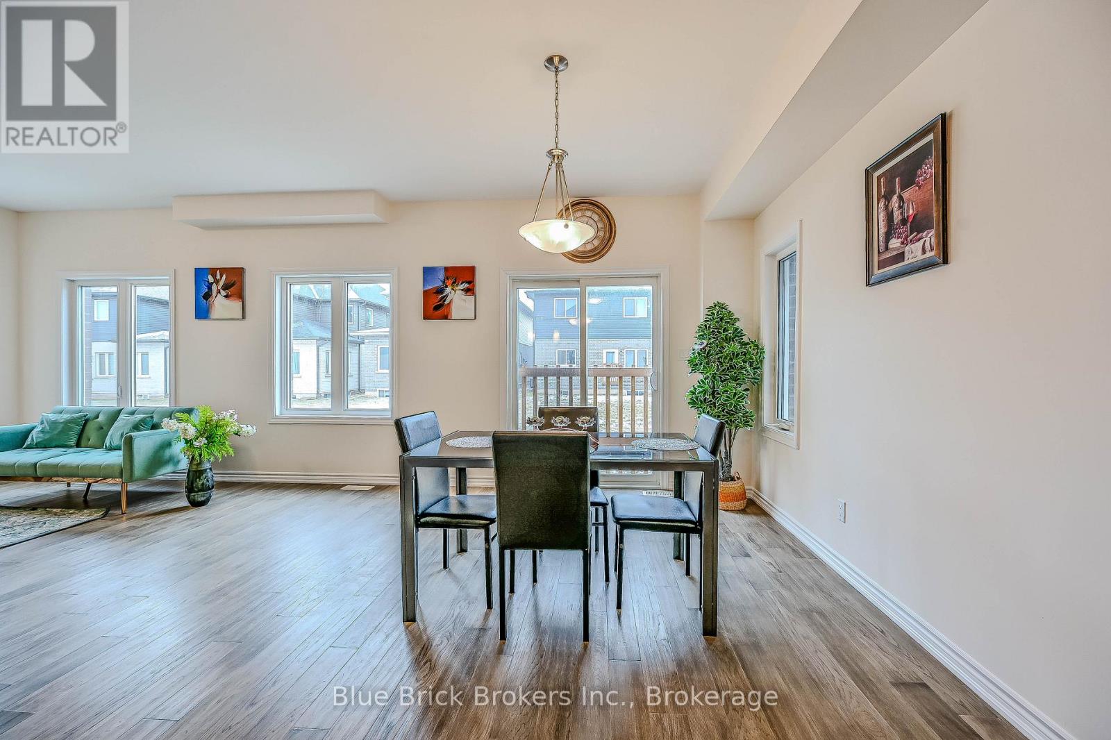 12 Hildred Street, Welland, Ontario  L3B 1H9 - Photo 18 - X12541590