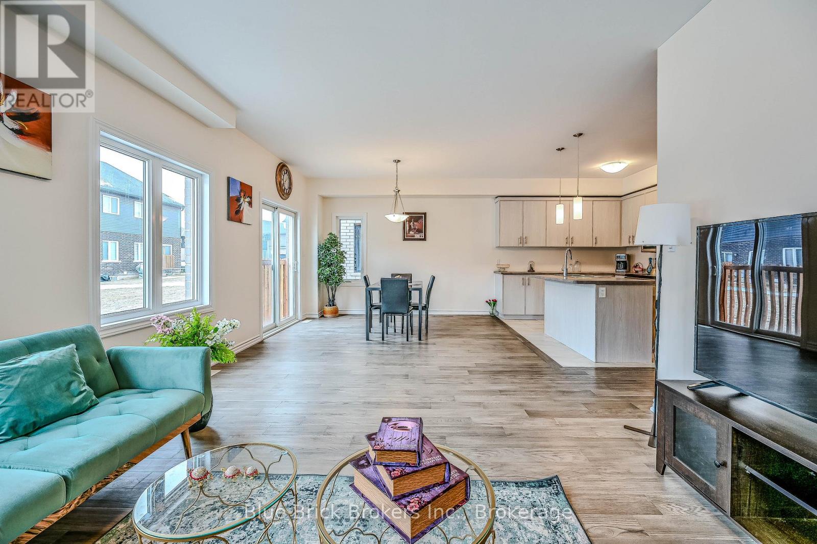 12 Hildred Street, Welland, Ontario  L3B 1H9 - Photo 22 - X12541590