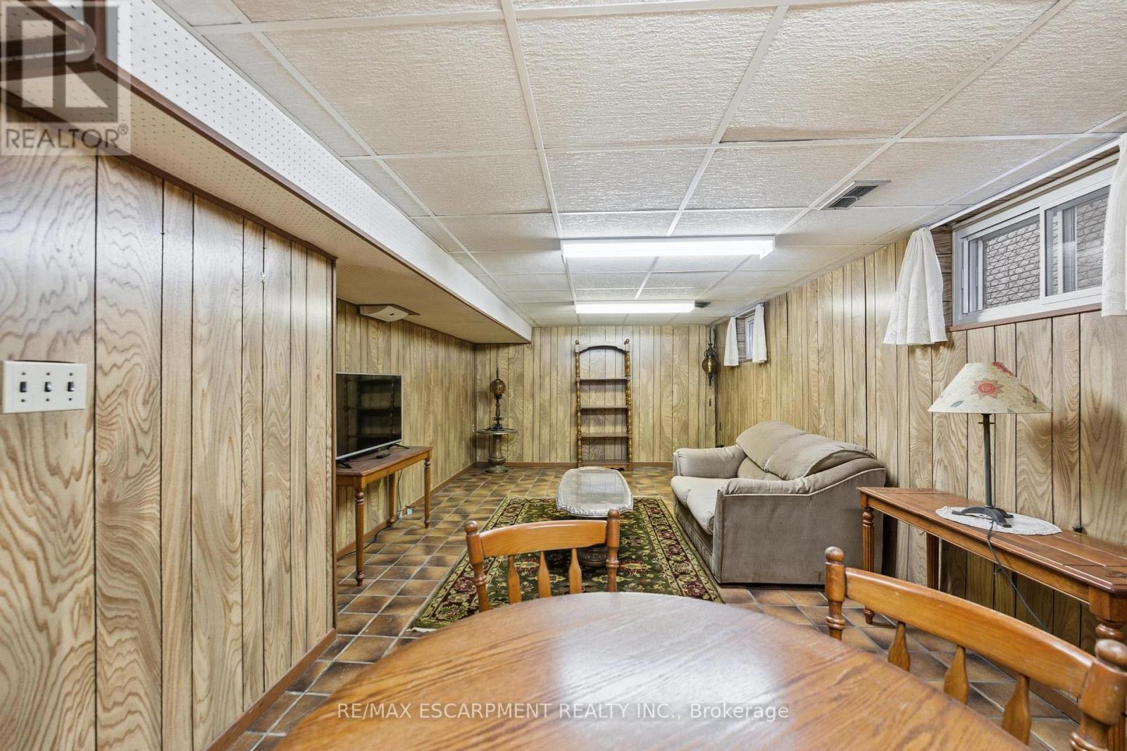 314 Hawkridge Avenue, Hamilton, Ontario  L9C 3L2 - Photo 22 - X12541622