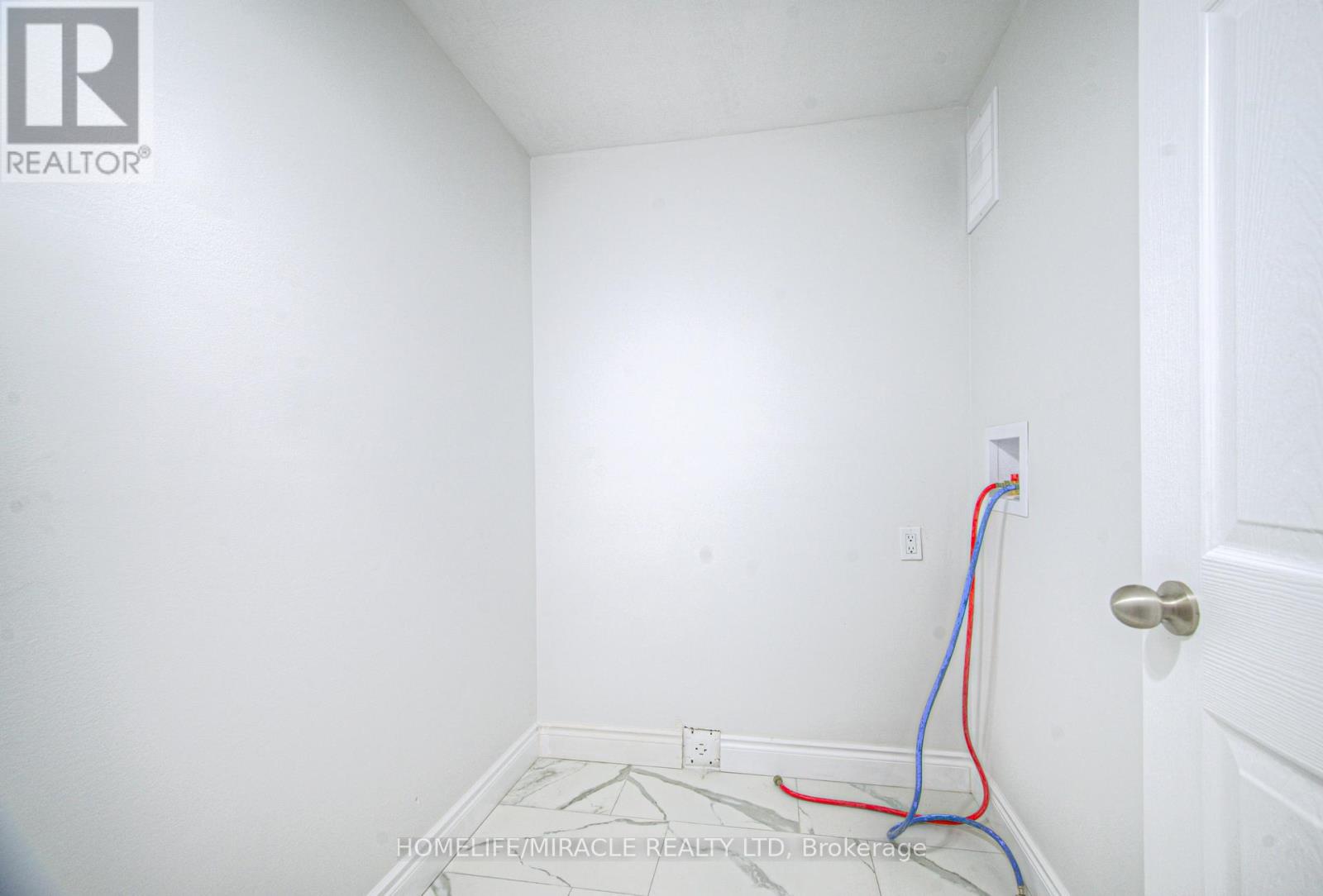 88 Huron Street, Brantford, Ontario  N3S 2J8 - Photo 13 - X12541632