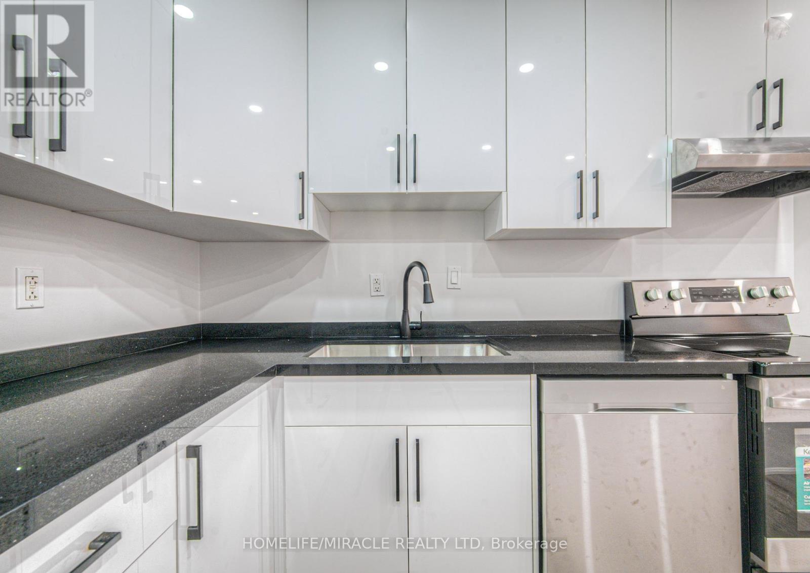 88 Huron Street, Brantford, Ontario  N3S 2J8 - Photo 19 - X12541632