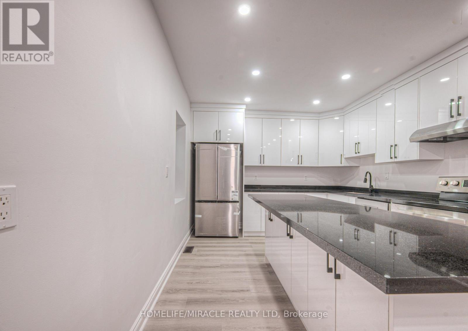 88 Huron Street, Brantford, Ontario  N3S 2J8 - Photo 21 - X12541632