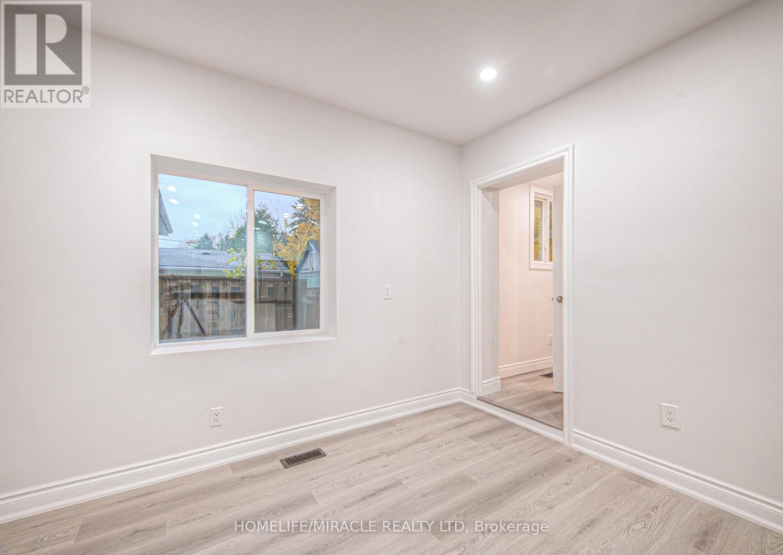 88 Huron Street, Brantford, Ontario  N3S 2J8 - Photo 22 - X12541632