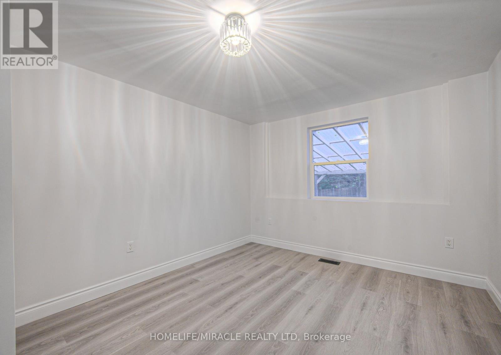 88 Huron Street, Brantford, Ontario  N3S 2J8 - Photo 27 - X12541632