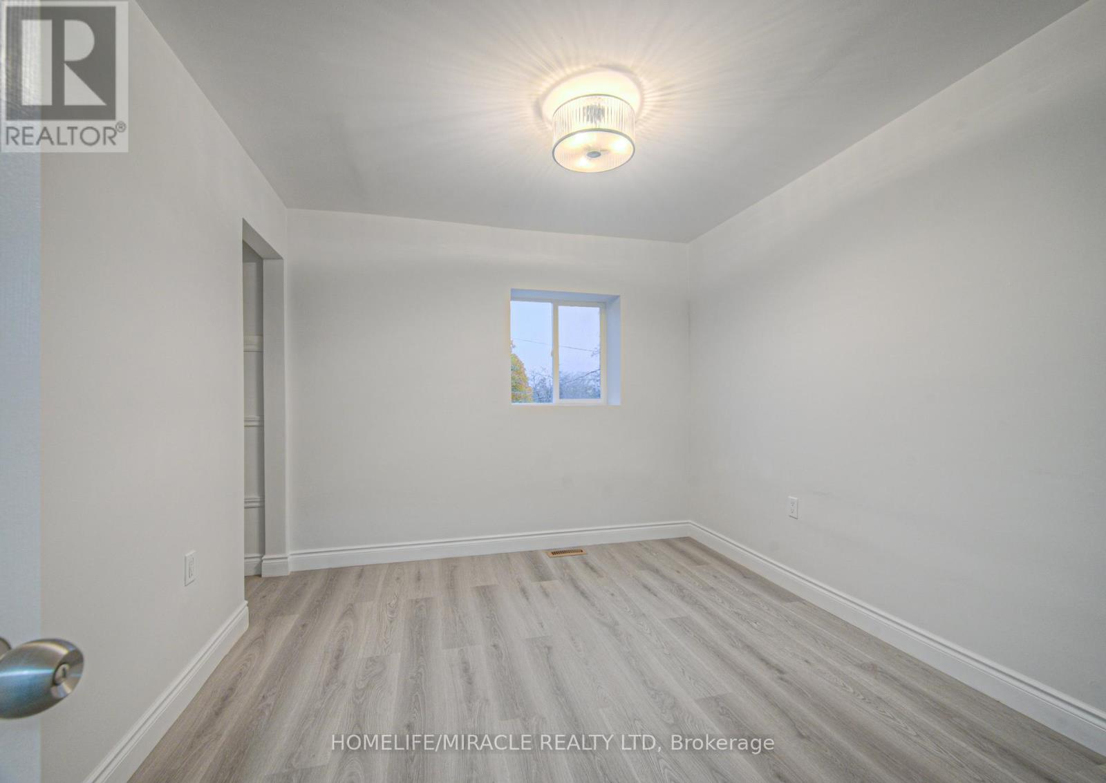 88 Huron Street, Brantford, Ontario  N3S 2J8 - Photo 28 - X12541632