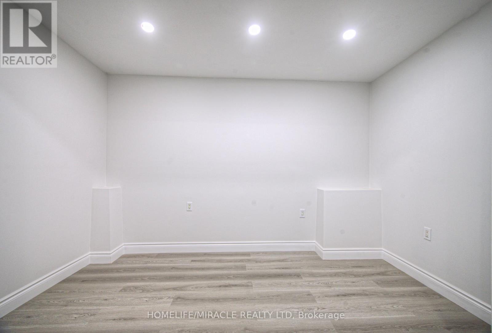 88 Huron Street, Brantford, Ontario  N3S 2J8 - Photo 7 - X12541632