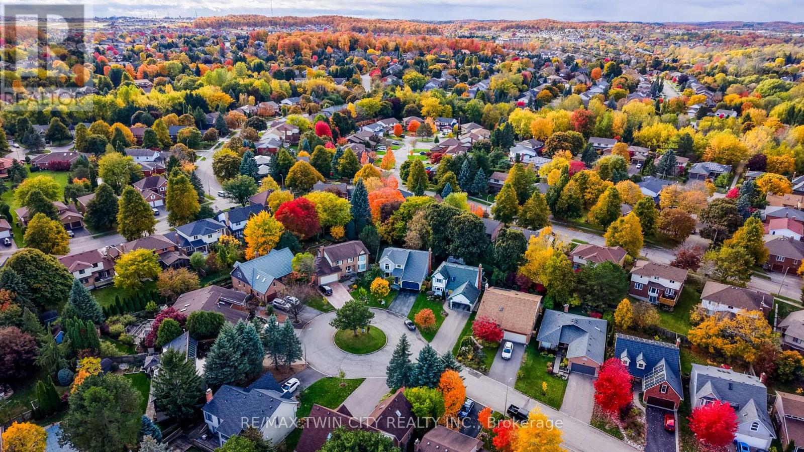 295 Wiltshire Place, Waterloo, Ontario  N2T 1R3 - Photo 40 - X12541648