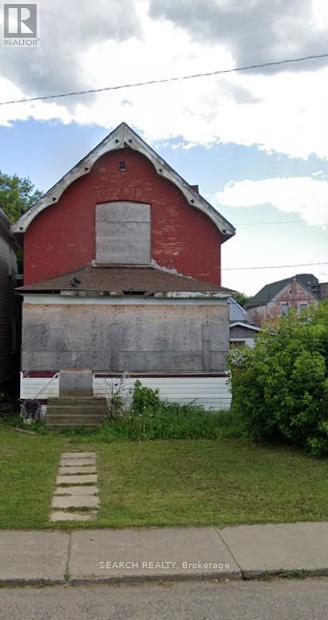 132 BETHUNE STREET, Thunder Bay, Ontario